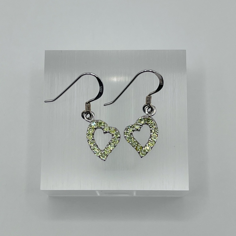 Elegant Natural Peridot Silver Dangle Earrings - Picture 3 of 5
